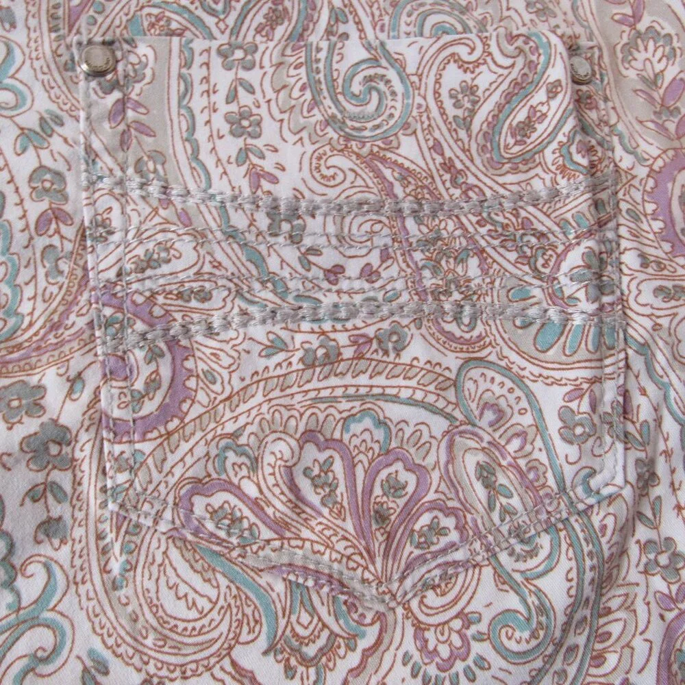 Women's Bandolino Cuffed Amy Shorts Size 10 Missy Cream/Aqua/Tan/Violet Paisley - Picture 7 of 7